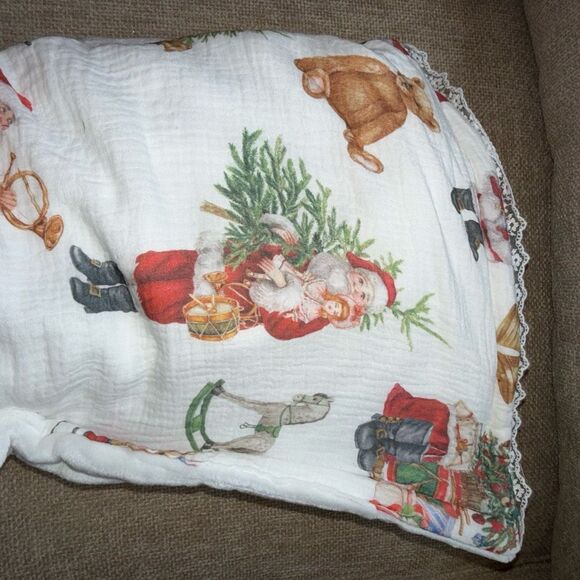 NWT Envogue Santa Christmas Reversible Dreamy Cotton Gauze Throw Blanket 50 x 70 - Picture 5 of 16